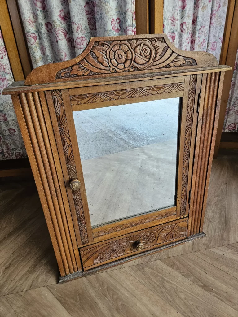 armoire de toilette déco