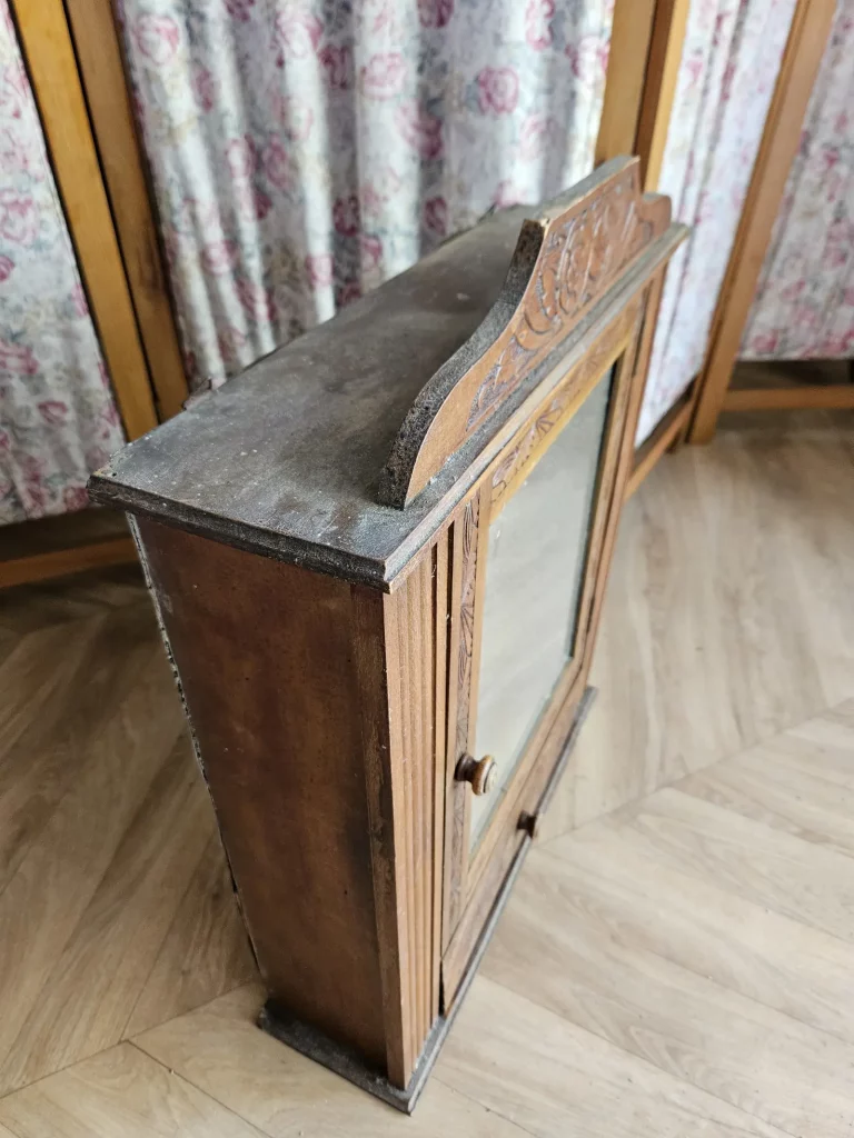 armoire de toilette art déco