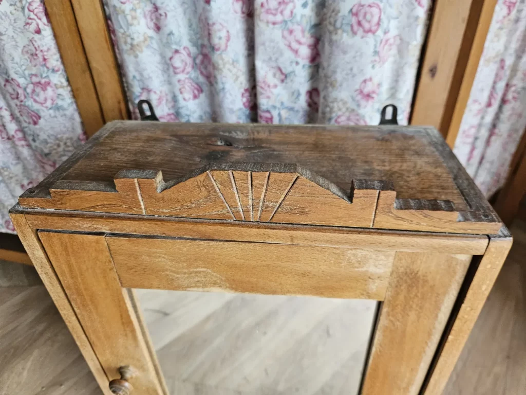 armoire de toilette art déco